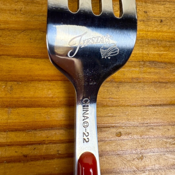 Fiesta Merengue Flatware Set – 20 Piece Colorful Service for 4 - Picture 13 of 14